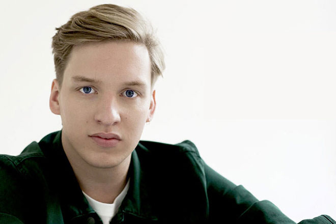 George Ezra 